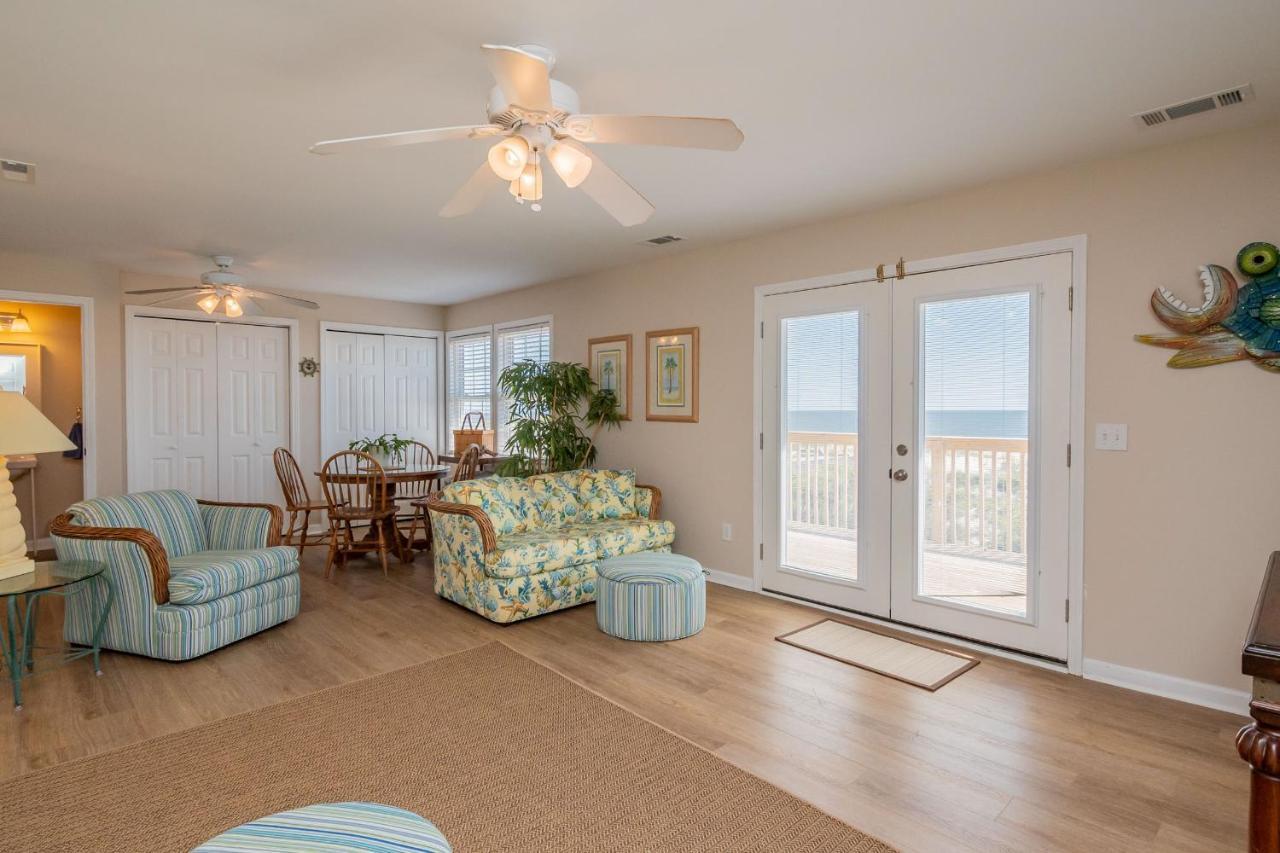 Katie Lou'S Place By Oak Island Accommodations Caswell Beach Bagian luar foto
