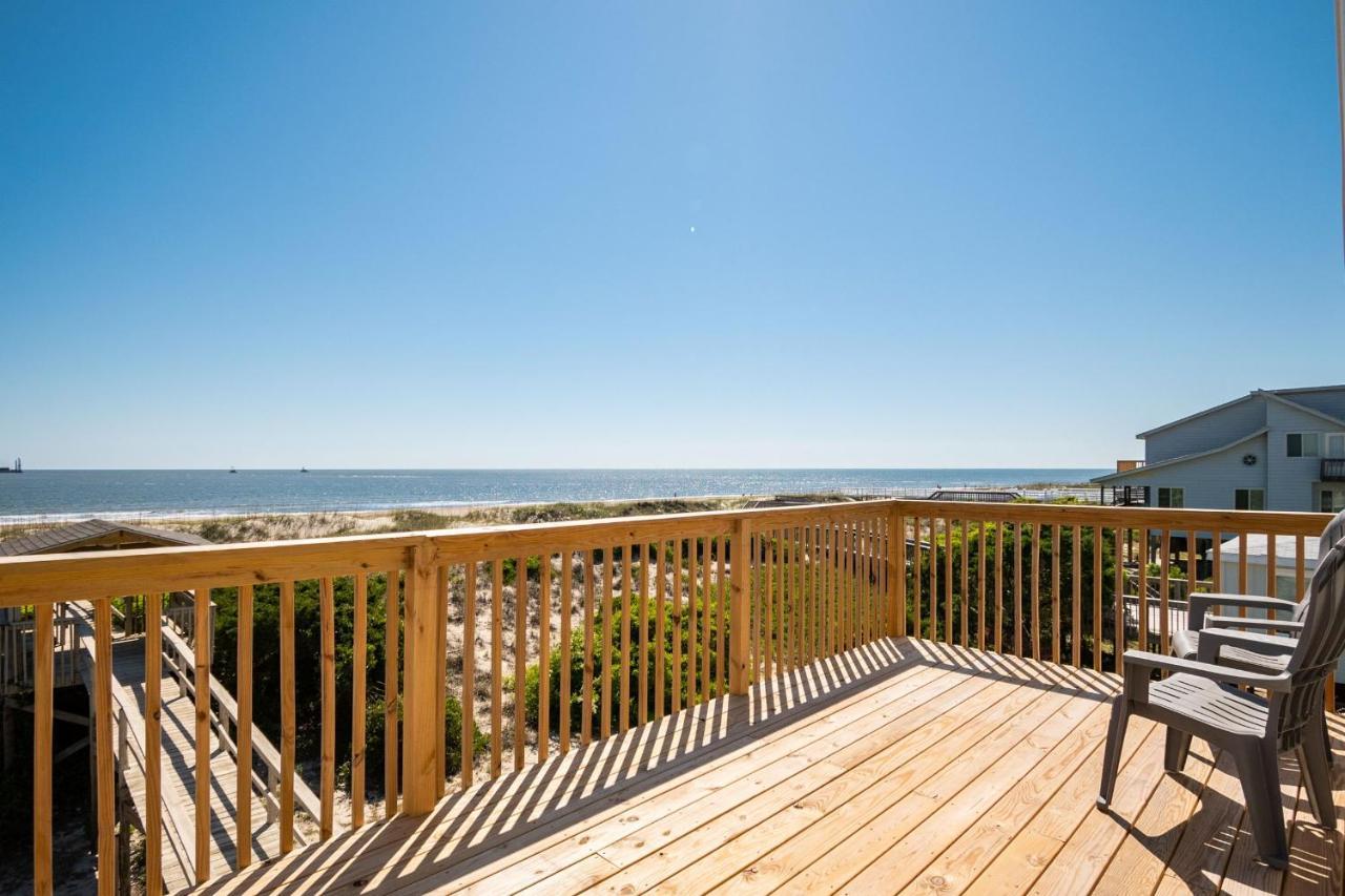 Katie Lou'S Place By Oak Island Accommodations Caswell Beach Bagian luar foto