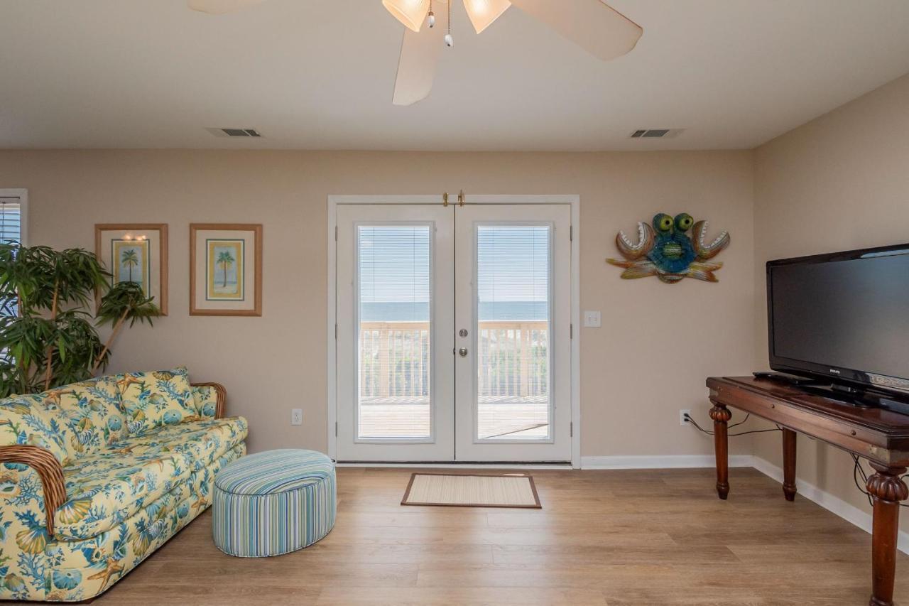 Katie Lou'S Place By Oak Island Accommodations Caswell Beach Bagian luar foto